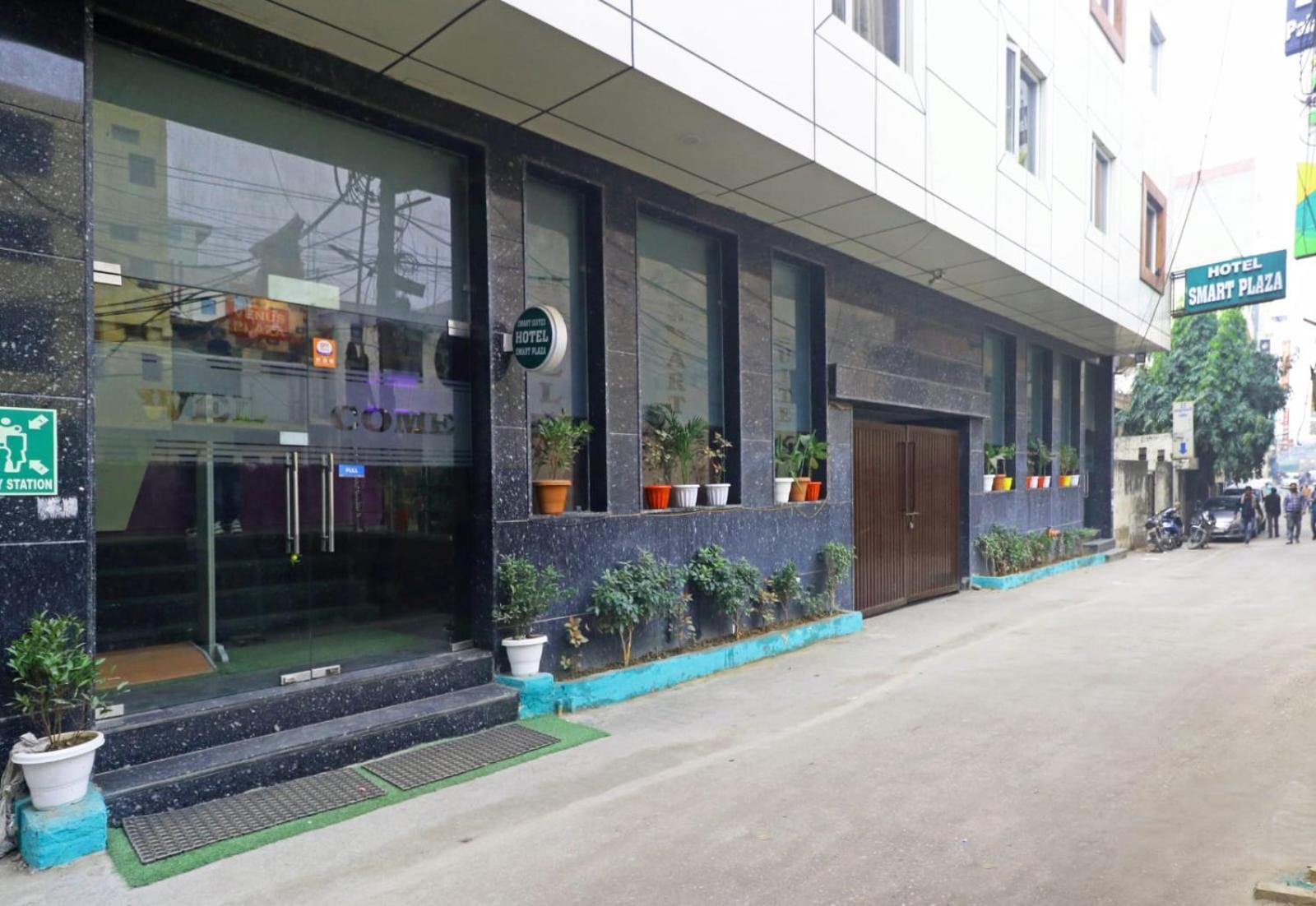 Hotel Smart Plaza By Smart Group New Delhi Exterior photo